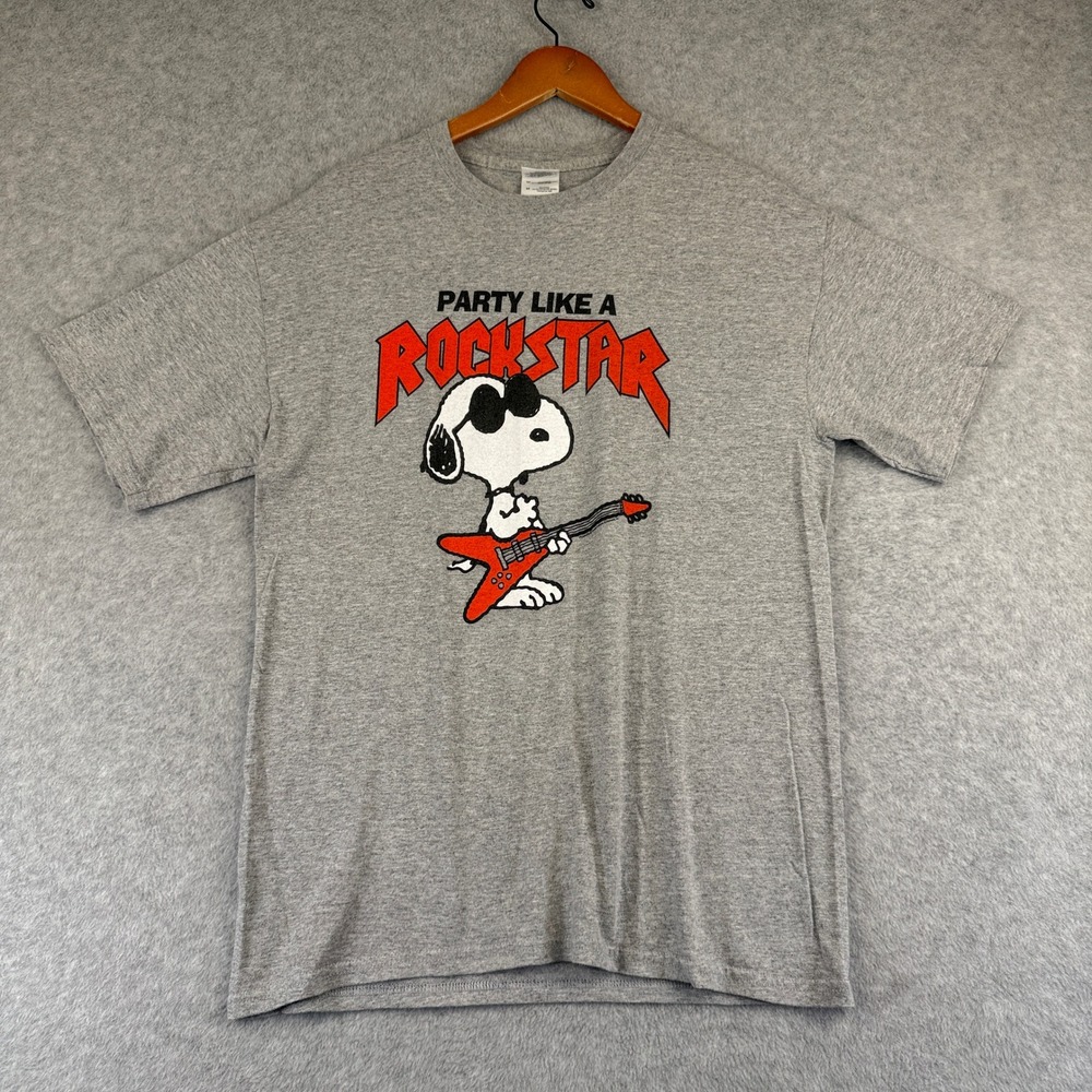 Peanuts Snoopy Gildan Heavy Cotton Graphic Tee Men Medium Gray Cotton Blend